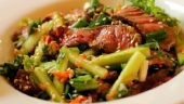 Салаты с мясом, насколько они полезны?